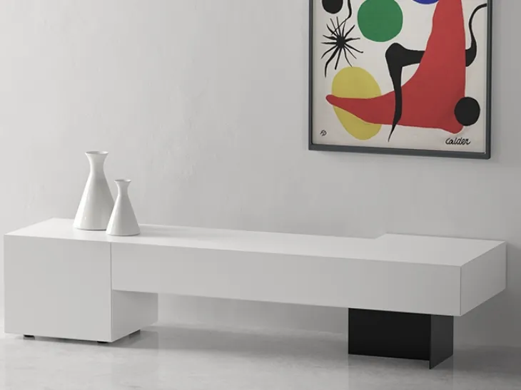 Madia Formosa Inchinata di Minotti Italia