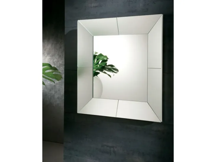 Specchio con cornice inclinata in vetro argentato satinato Iceberg di Riflessi