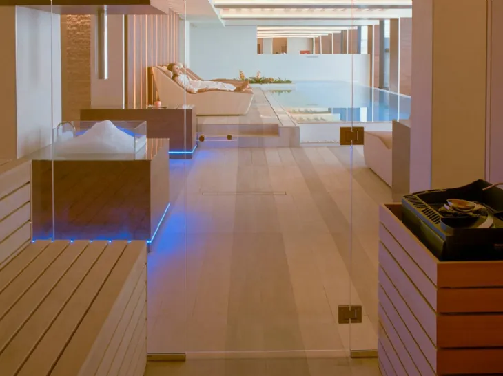 Sauna in legno e vetro con stufa e vaporizzatore integrato Bio-Sauna di Effegibi