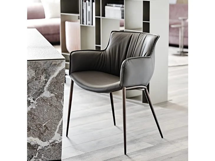 Sedia in pelle morbida imbottita Rhonda di Cattelan Italia