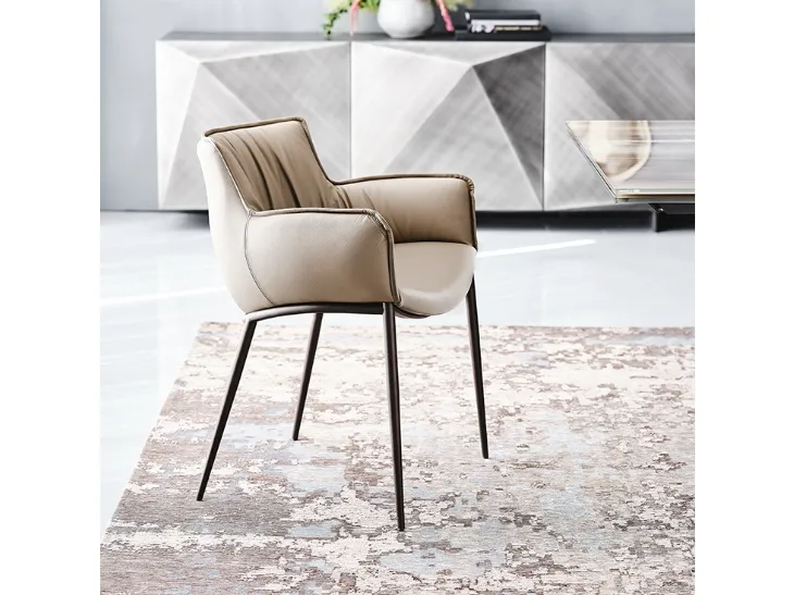 Sedia in pelle morbida imbottita Rhonda di Cattelan Italia