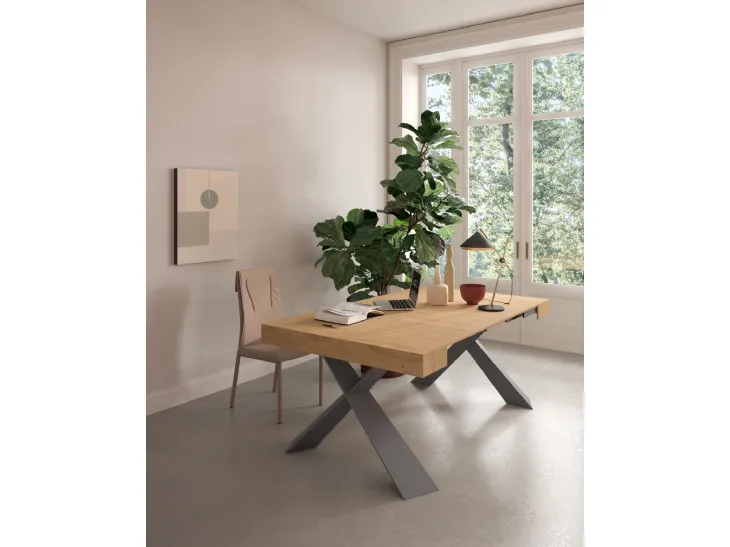 Consolle allungabile con piano in rovere e base in metallo con tre allunghe a libro 4You di Ozzio