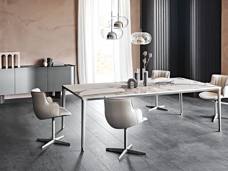 Tavolo con piano in ceramica effetto marmo Boulevard Keramik di Cattelan Italia