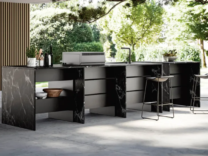 Cucina Design outdoor con cassetti B table 01 di Maistri