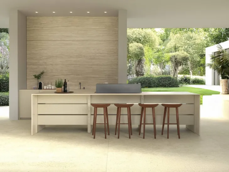 Cucina Design con isola B table + Outdoor Units di Maistri