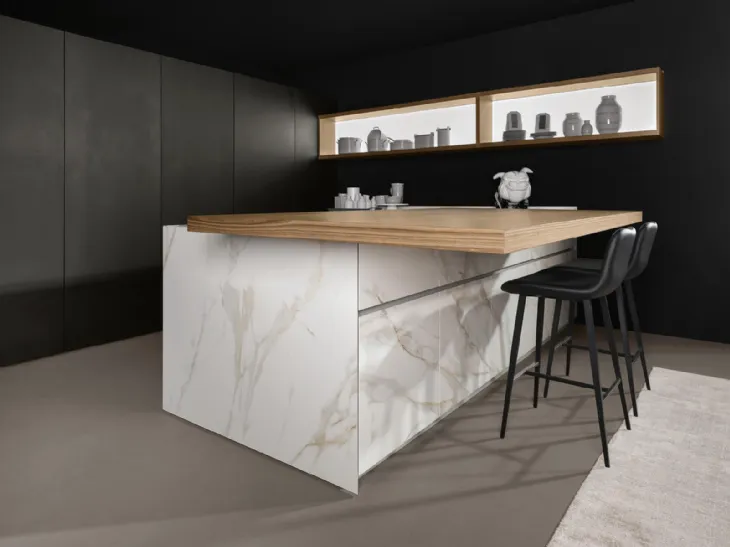 Cucina Design con penisola Giza + Arena Line + Arka in laccato e ceramica di Maistri