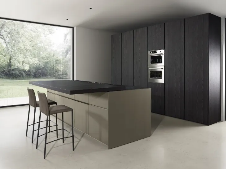 Cucina Design Giza in legno con isola di Maistri