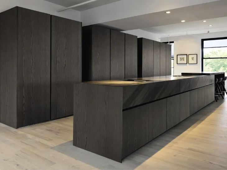 Cucina Design Giza in legno con isola di Maistri