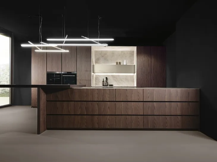 Cucina Design con penisola Giza in legno di frassino di Maistri