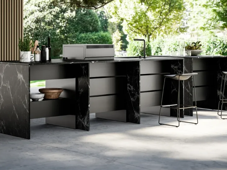 Cucina Design per outdoor ad isola BTable in alluminio e pietra di Maistri