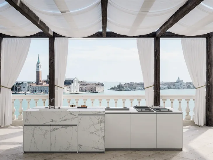 Cucina Design con isola Venezia 2 di Zampieri Cucine