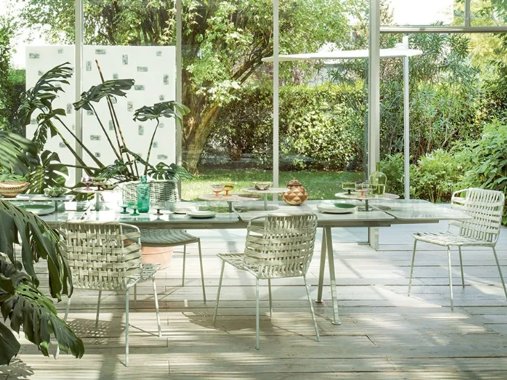 Tavolo da giardino allungabile Altopiano di Paola Lenti