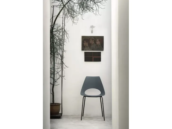 Sedia da giardino Shark Outdoor in polipropilene con gambe in acciaio laccato di Bontempi