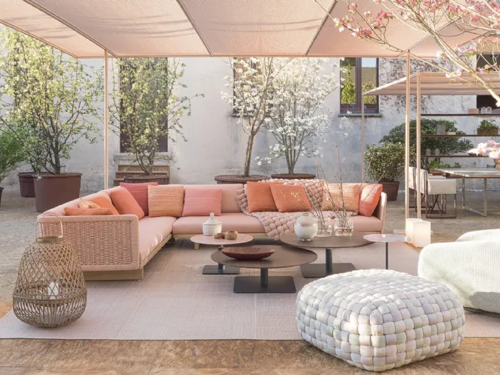 Pouf da giardino Tobit di Paola Lenti